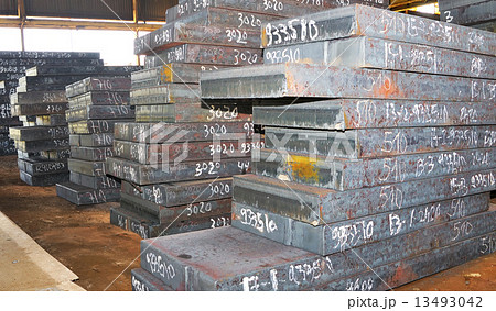 piles of steel sheet piles of steel sheet 13493042
