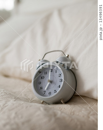 目覚まし時計 目覚まし時計 13496391
