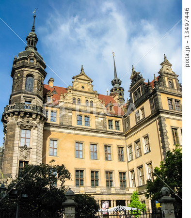 Building in Dresden 13497446