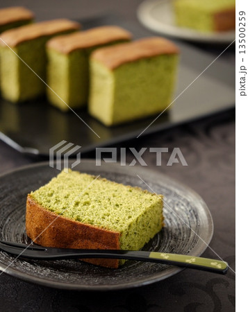抹茶カステラを楽しむ 13500259