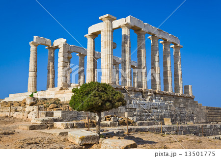 Poseidon Temple at Cape Sounion near Athens, Greece Poseidon Temple at Cape Sounion near Athens, Greece 13501775