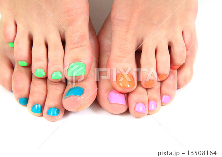 women feet (pedicure) women feet (pedicure) 13508164