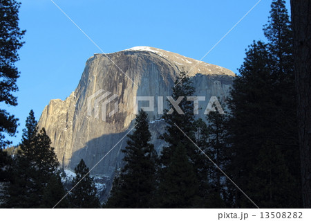 冬のヨセミテ国立公園 13508282