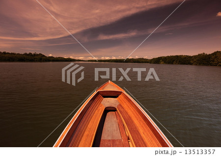 ASIA BRUNEI DARUSSALAM 13513357