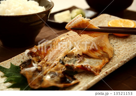 鯵　開き　干物　箸上げ　和食 13521153