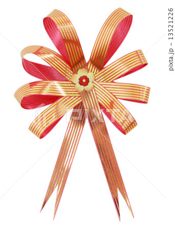 gift ribbon and bow Isolated on white background gift ribbon and bow Isolated on white background 13521226