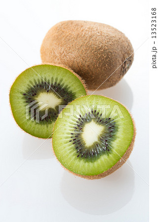 キウィフルーツ 13523168