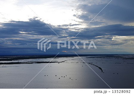 カンボジア　シェムリアップ　アンコールワット　ベンメリア 13528092