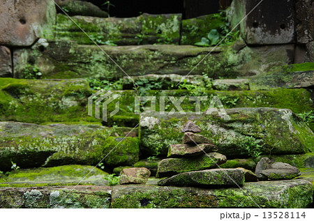 カンボジア　シェムリアップ　アンコールワット　ベンメリア 13528114