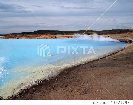 温泉　アイスランド 13529293