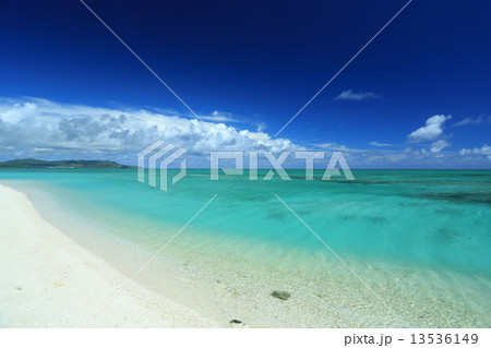 久米島 ハテの浜 久米島 ハテの浜 13536149