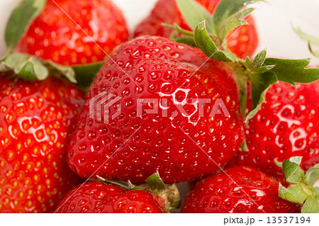 イチゴ　あまおう 13537194
