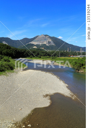 北勢大橋から見る藤原岳と員弁川 北勢大橋から見る藤原岳と員弁川 13539244