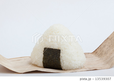 おにぎり おにぎり 13539307