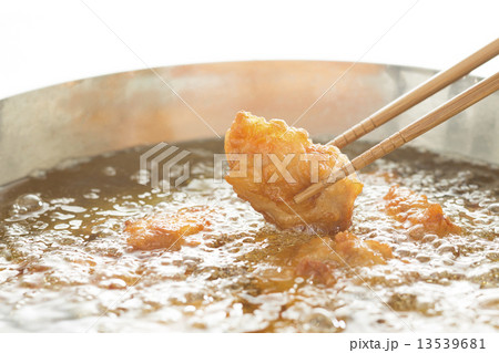 唐揚げ 13539681