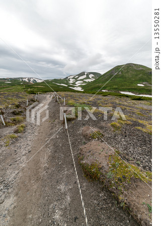 曇天の雲の平（大雪山） 13550281
