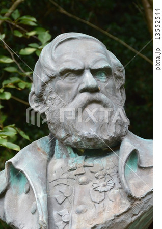 シーボルトの胸像(シーボルト宅跡/長崎県長崎市鳴滝) シーボルトの胸像(シーボルト宅跡/長崎県長崎市鳴滝) 13552544