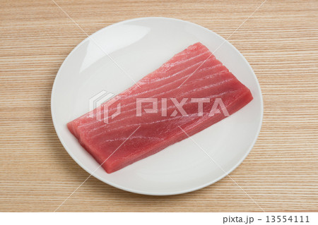 本マグロの刺身　中トロ 13554111