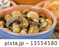 Setas al Ajillo (Mushrooms with garlic). Spanish tapas.  13554580