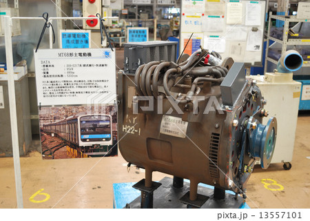 鉄道車両のモーター 13557101