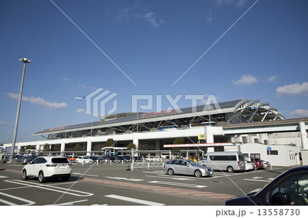 福岡空港国際線全景 13558730