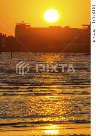 東京湾の夕暮れ 東京湾の夕暮れ 13563161