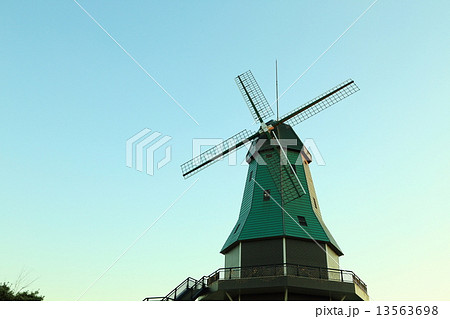 霞ヶ浦公園のオランダ型風車の写真素材