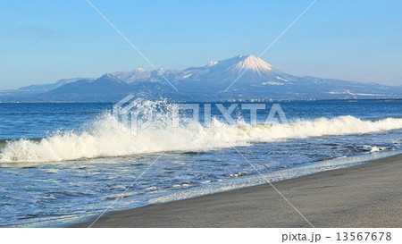 伯耆富士　大山　弓ヶ浜の波 13567678