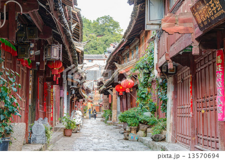 中国・雲南省麗江 世界文化遺産・麗江古城 中国・雲南省麗江 世界文化遺産・麗江古城 13570694