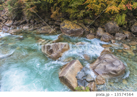 渓流 13574564