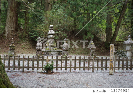 高野山 豊臣秀吉の墓 / Koyasan Hideyoshi's grave 高野山 豊臣秀吉の墓 / Koyasan Hideyoshi's grave 13574934
