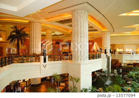 Reception lobby area in luxury hotel, Dubai, UAE Reception lobby area in luxury hotel, Dubai, UAE 13577094