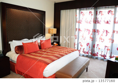 Apartment in luxury hotel, Dubai, UAE 13577160