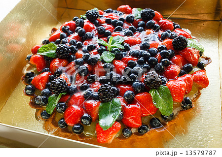 fruit cake 13579787