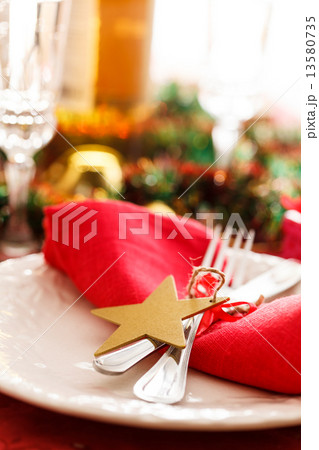 Christmas Table Setting 13580735
