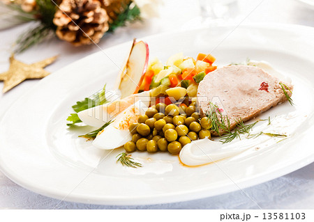 Foie gras pate with salad 13581103