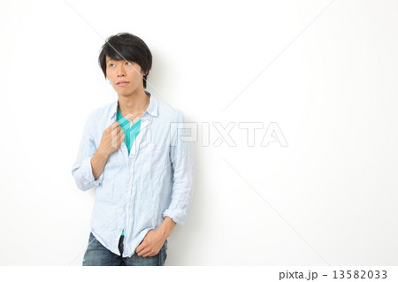 20代男性 13582033