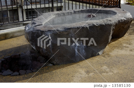 石造りの手湯 石造りの手湯 13585130