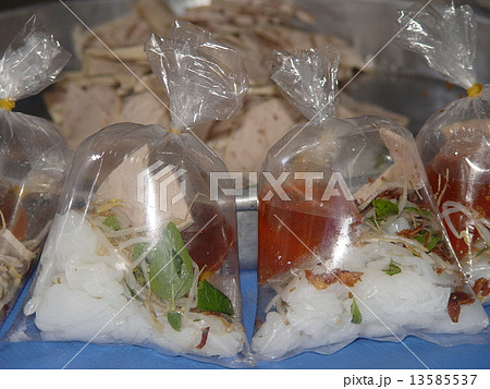 持ち帰り用の「ベトナム麺セット」（フーコック島／ベトナム） 13585537