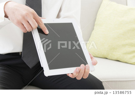 タブレットで説明 タブレットで説明 13586755