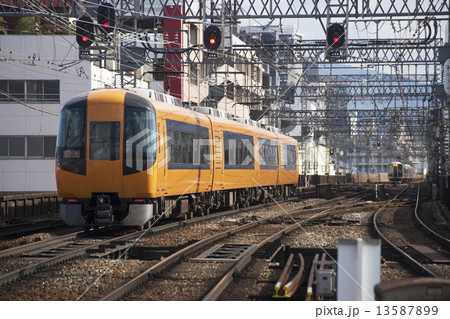 近鉄電車 特急 22600系 近鉄電車 特急 22600系 13587899