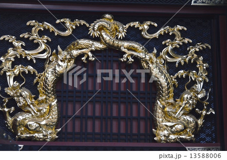 扉･龍の装飾（歓喜院長楽寺･聖天堂(本堂)／埼玉県熊谷市妻沼） 13588006