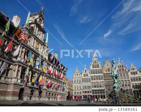 Antwerpen Antwerpen 13589161