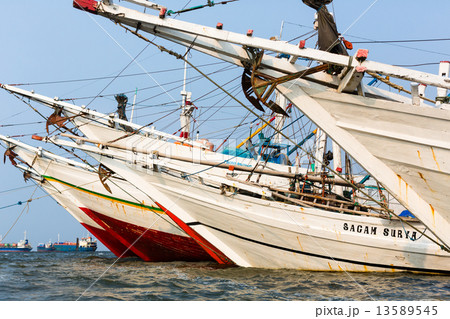 Sunda Kelapa Harbour in Jakarta, Indonesia Sunda Kelapa Harbour in Jakarta, Indonesia 13589545
