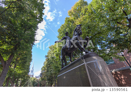 Boston Paul Revere Statue 13590561