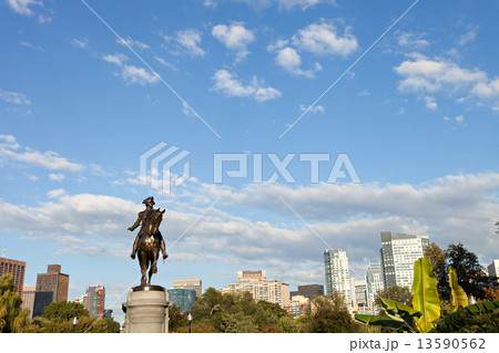 Boston George Washington Statue 13590562