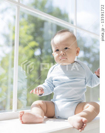日本人の赤ちゃん 13591722