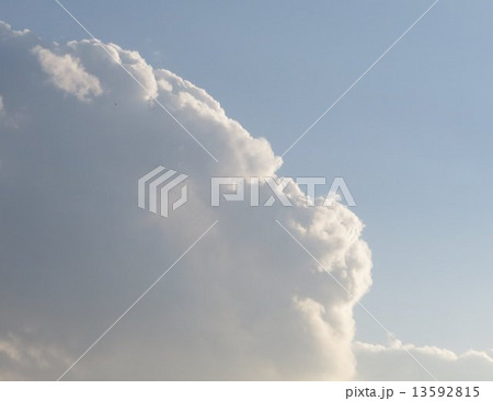 雲の顔 雲（人の顔の様な雲）の写真素材 [13592815] - PIXTA