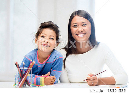 mother and daughter drawing mother and daughter drawing 13594526