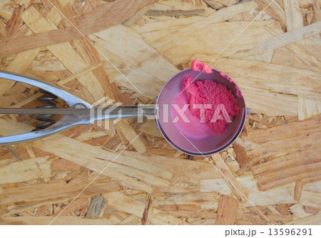Dirty ice-cream spoon Dirty ice-cream spoon 13596291